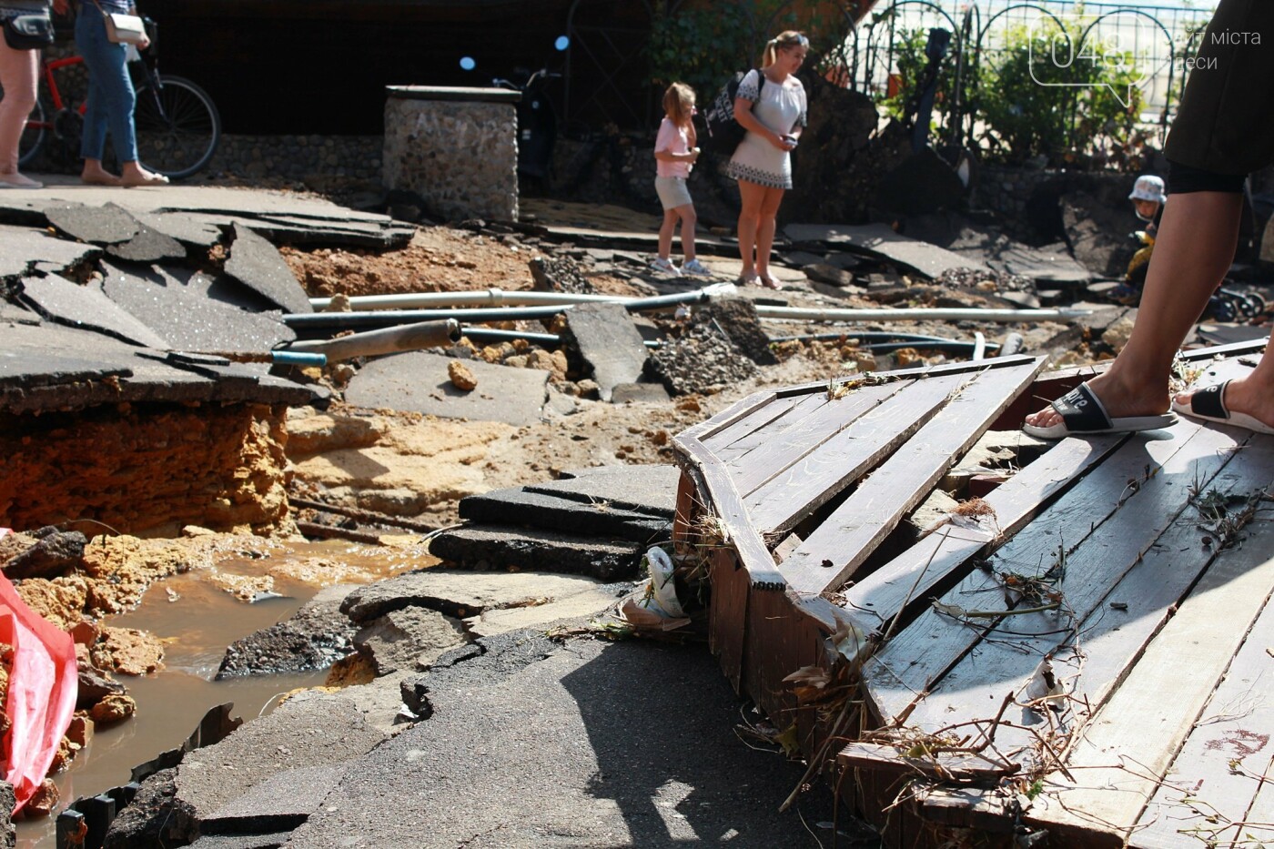 Часть одесской Аркадии буквально смыло в море, - ФОТО, ВИДЕО , фото-27