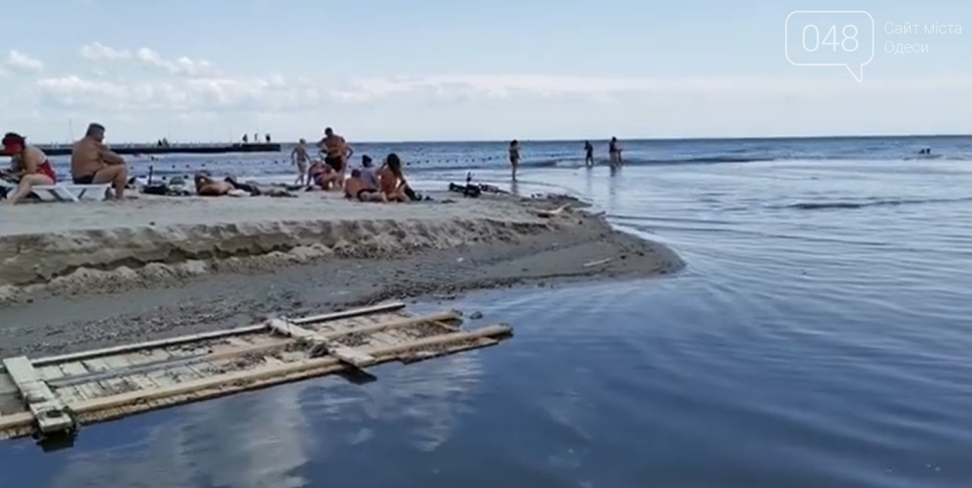 Фекалии попали на пляж Аркадии в Одессе во время ливня,- ФОТО, ВИДЕО, фото-3