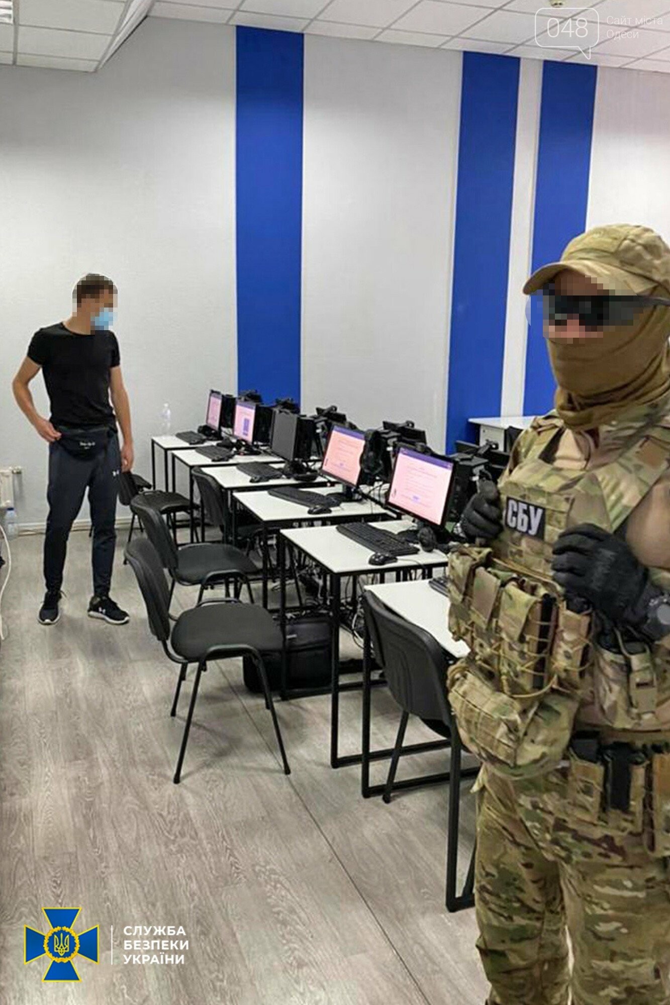 СБУ в Одессе разоблачила преступную схему, благодаря которой моряки платили взятки за оформление документов,- ФОТО, фото-1