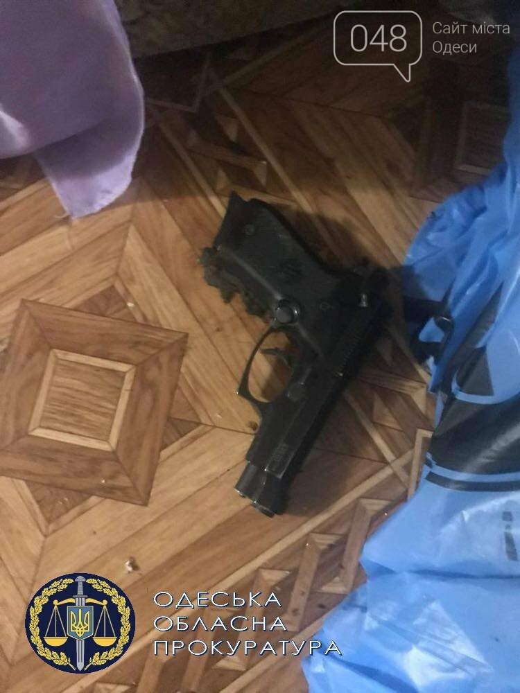 Разбойники в масках и с оружием ночью напали на председателя одного из ОТГ Одесской области,- ФОТО, фото-3
