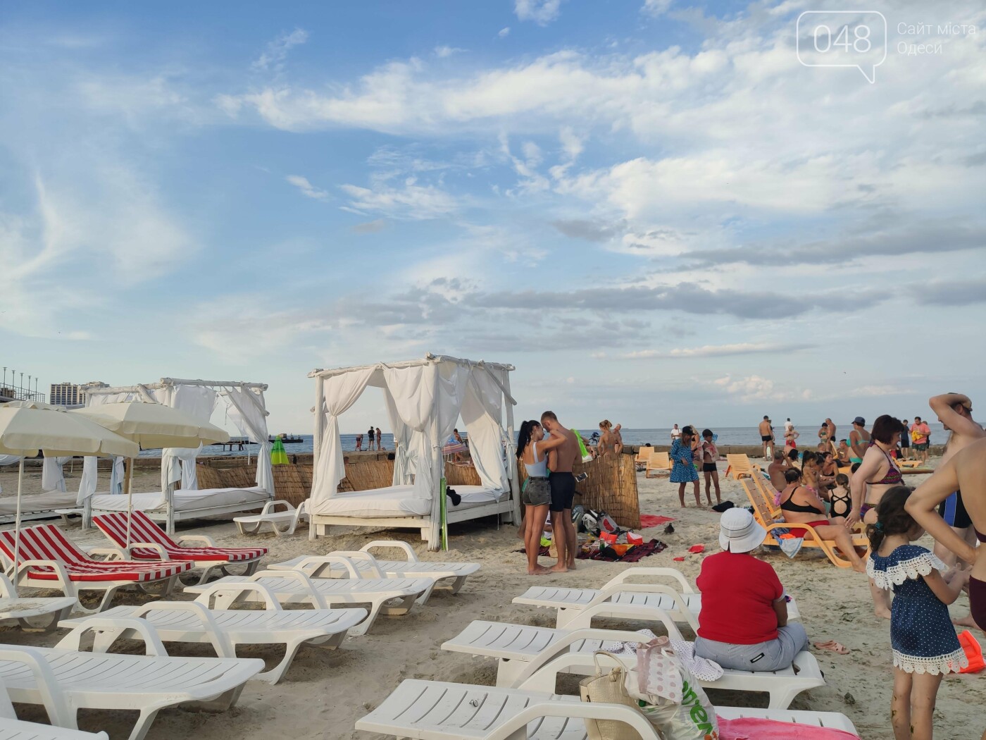 Плюсы и минусы: стоит ли отдыхать на пляже "Чайка" в Одессе, - ФОТО, фото-9