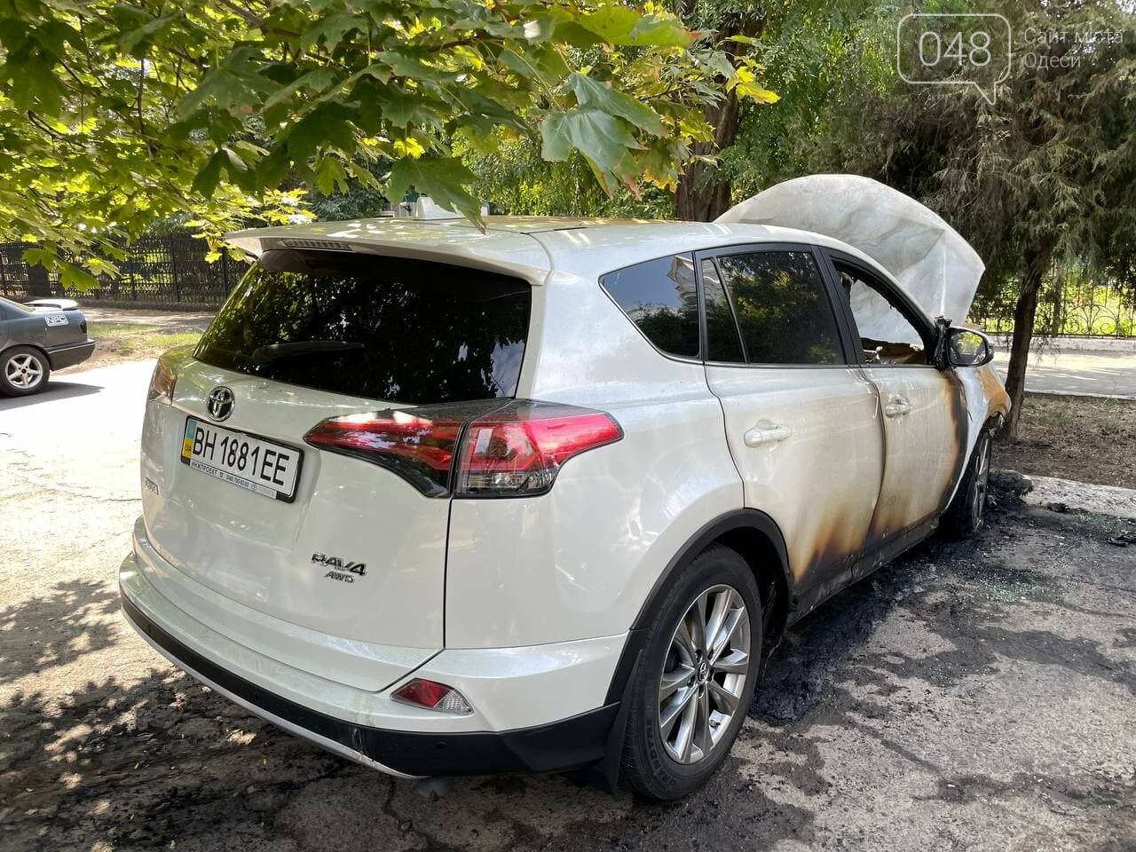В Одессе ночью на Французском бульваре сгорела Toyota, - ФОТО, ВИДЕО , фото-1