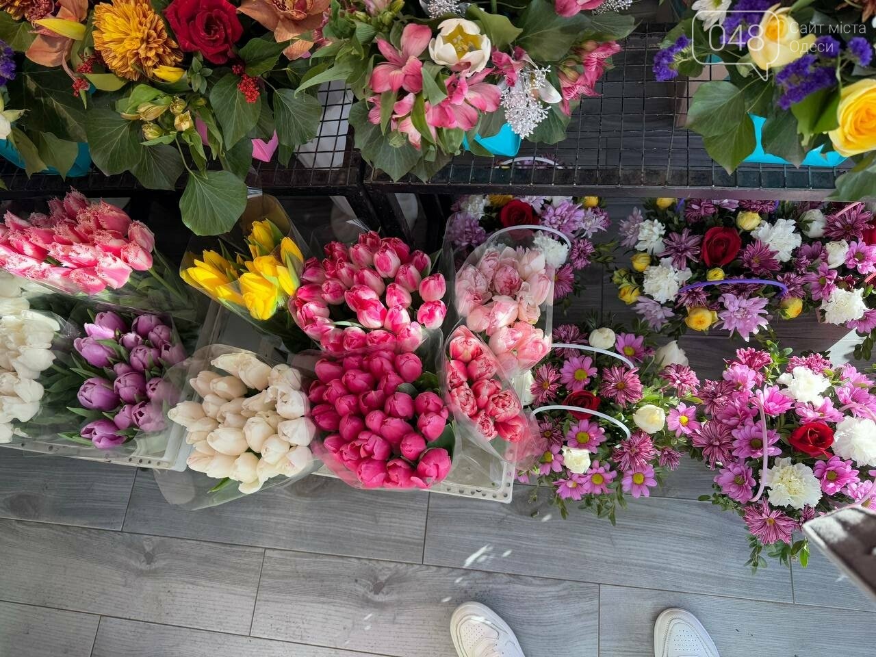Квіти у квіткових магазинах