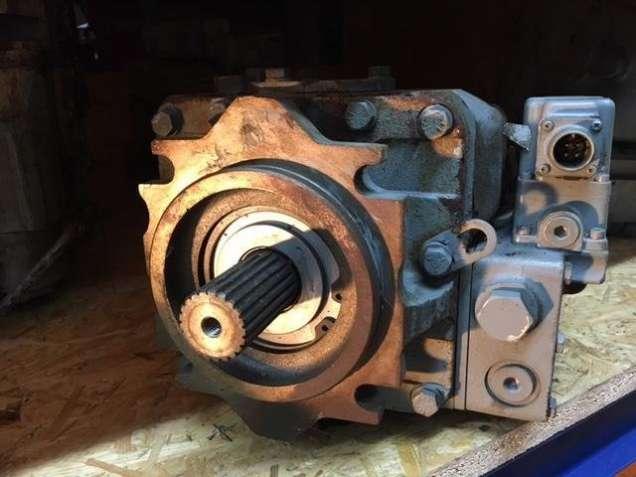 Ремонт насоса хода 90R100 CASE 4430 - Зображення 9