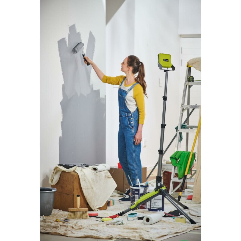 Аккумуляторный светильник со штативом RYOBI R18TL-0 ONE+ 18V - Изображение 7