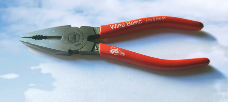 Плоскогубцы Wiha Basic 160 mm - Зображення 1