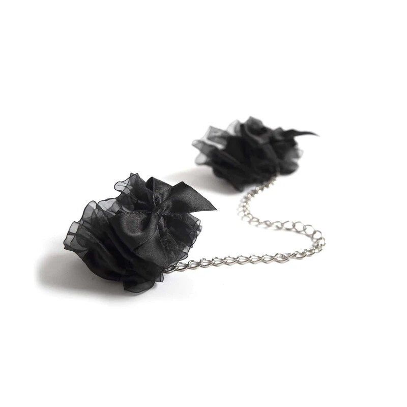 Наручники Bijoux Indiscrets - Frou Frou Organza handcuffs, з атласу та органзи - Зображення 1