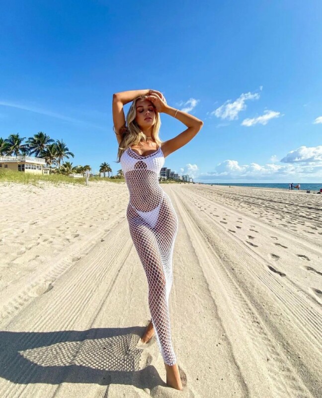 Сукня довга One Size Never Enough Leg Avenue, у велику сітку, біла - Зображення 4
