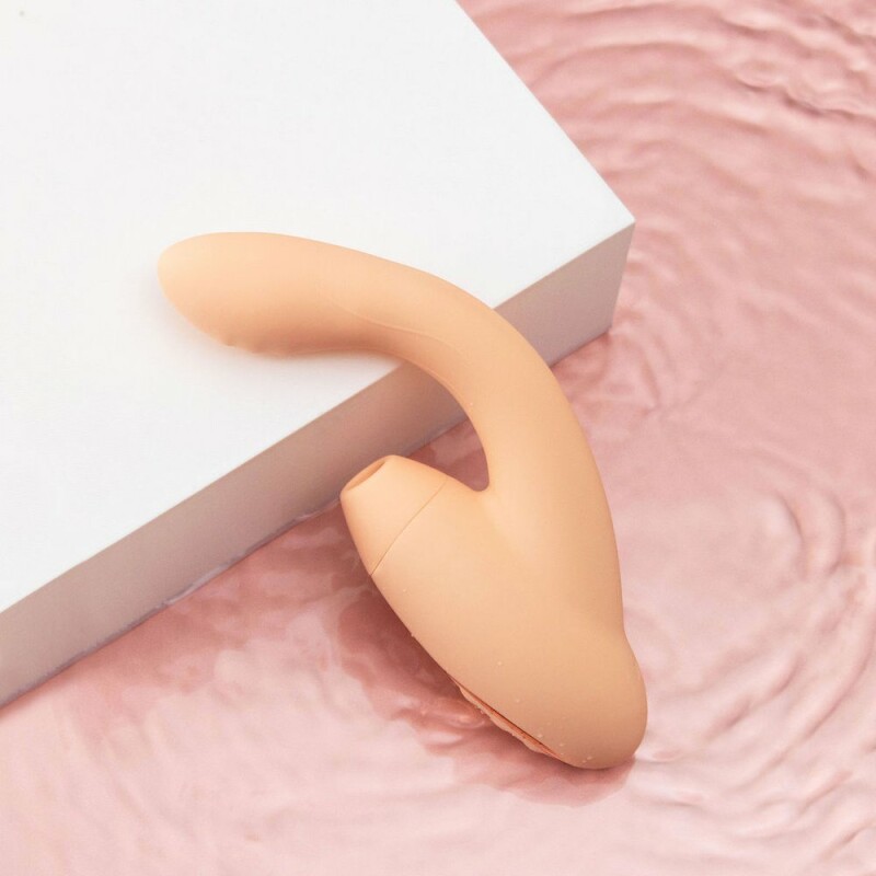 Вібратор з вакуумною стимуляцією Sweet Em Duplette з підігрівом, бежевий, 18 х 4.2 см - Зображення 4