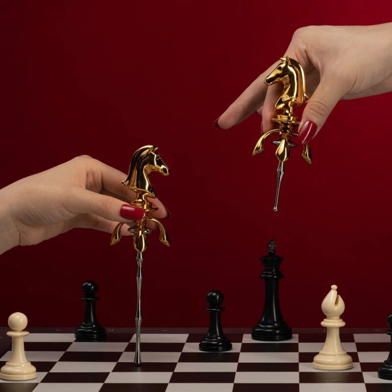 Уретральний катетер у вигляді шахової фігури Knight The Chess UPKO The Chess Collection з двома насадками, метал, срібно-золотий - Зображення 3