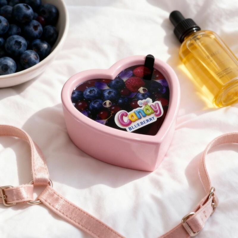 Масажна свічка з ароматом чорниці, 70 мл, Candy Blueberry у формі серця - Зображення 4