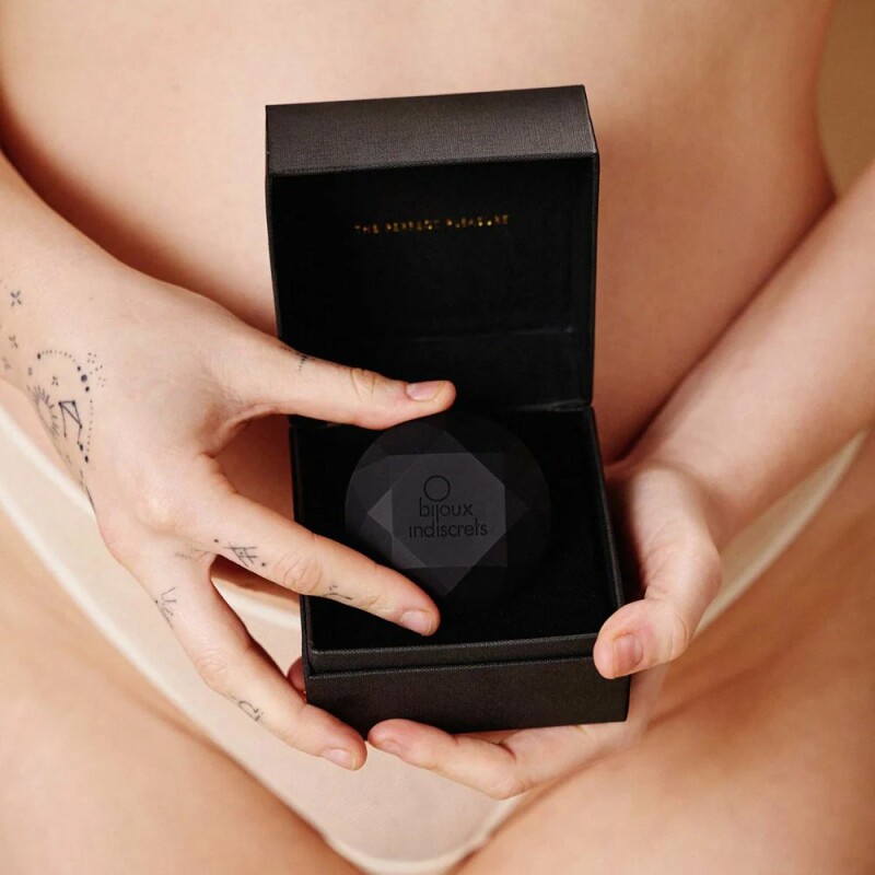 Вібратор для клітора Bijoux Indiscrets Diamond у вигляді діаманта, чорний, 6.5 см - Зображення 5