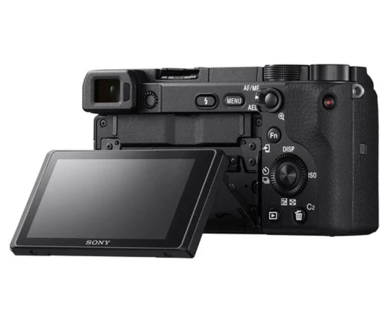 Sony Alpha A6400 kit (18-105mm) Black (ILCE6400PZ.CEC) - Изображение 1
