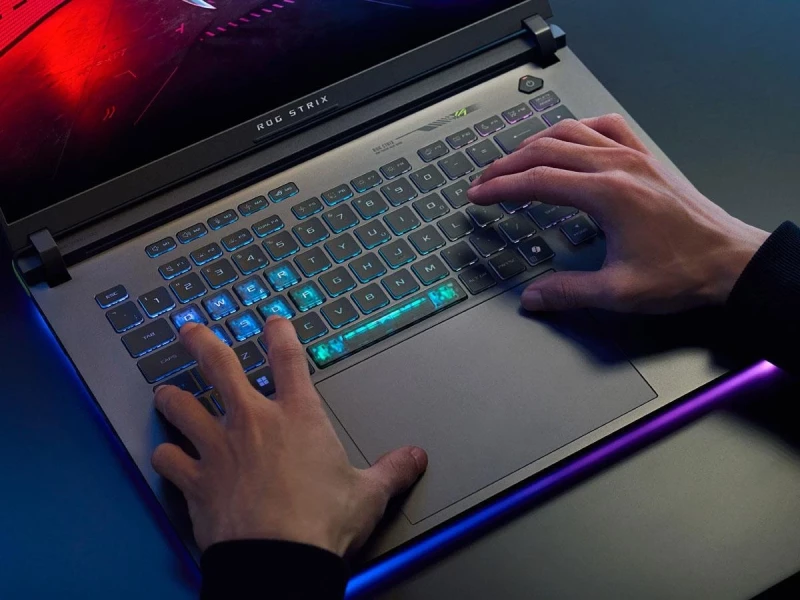 ASUS ROG Strix G18 Ultra 9-290HX/32GB/2TB RTX5080 240Hz (G815LW-SA304) - Зображення 9