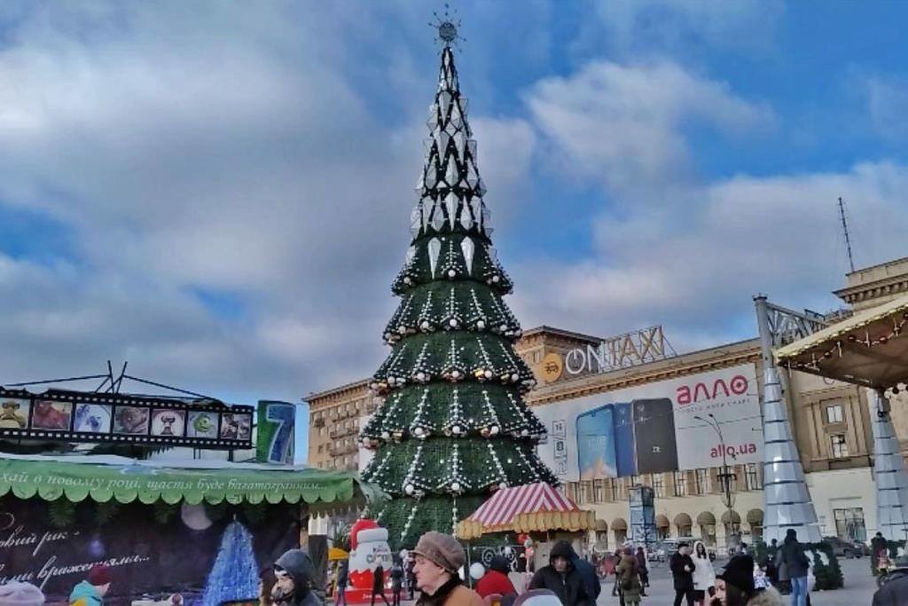 Новогодняя елка Харькова. Новогодняя елка Харькова., ФОТО: Travels in ua