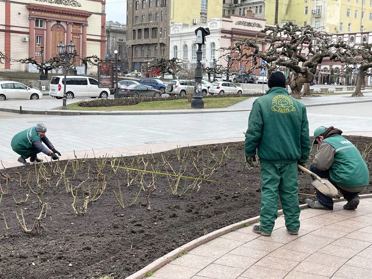 В Одессе проводят дезинфекцию детских площадок и облагораживают зелёные зоны, - ФОТО, фото-6