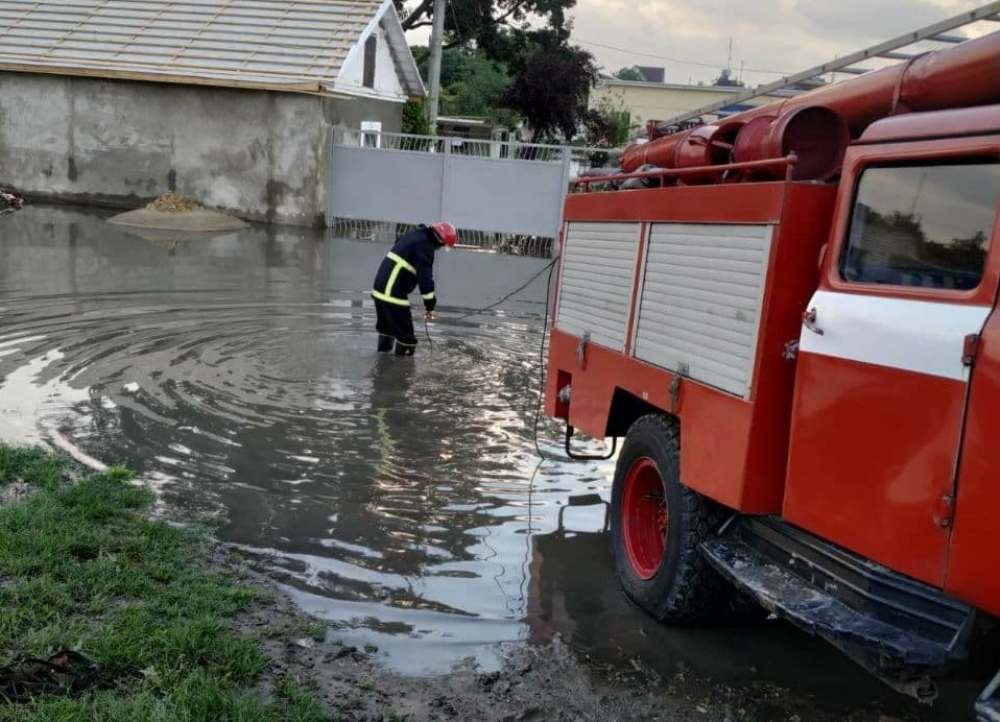 Одесскую область затопило: спасателям пришлось откачивать воду, - ФОТО, фото-3