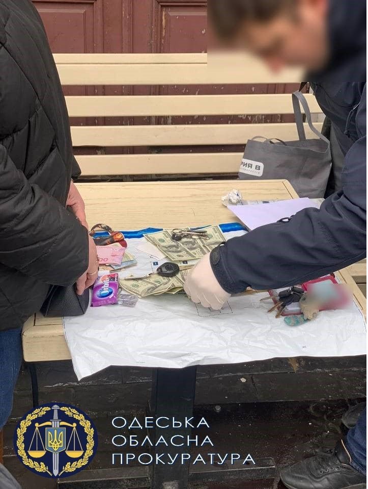 $1200 за вид на жительство: сотрудница миграционной службы Одессы предстанет перед судом, фото-1