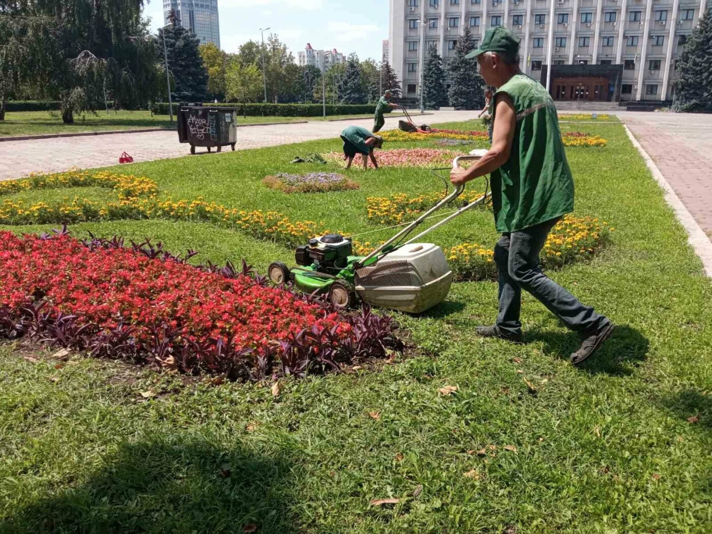 Почти неделю одесские коммунальщики борются с последствиями непогоды, - ФОТО, фото-9