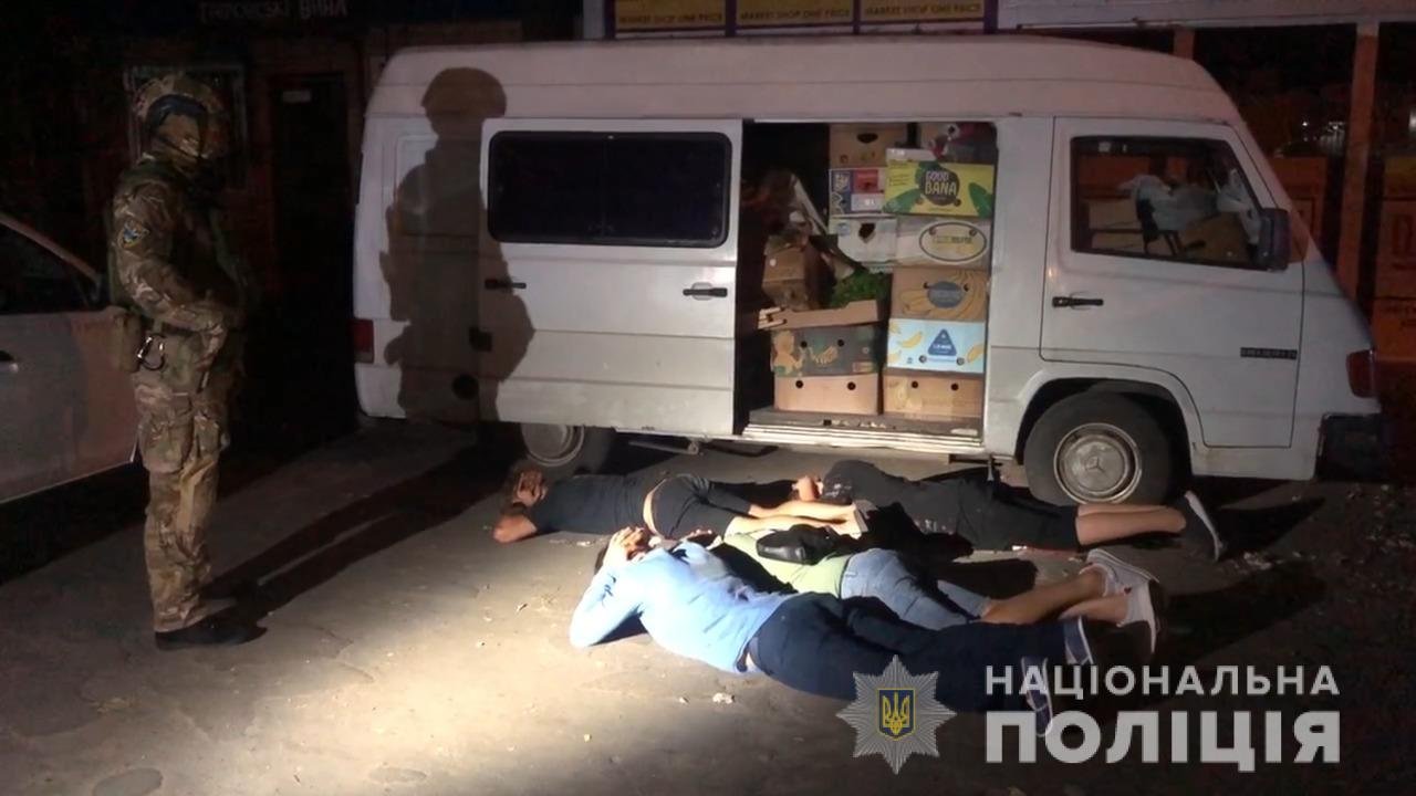 В Одессе задержали преступную группу, которая вымогала деньги у предпринимателя, - ФОТО, фото-1