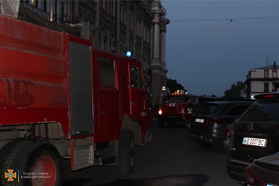 В центре Одессы горело кафе "Фанкони", - ФОТО, фото-2