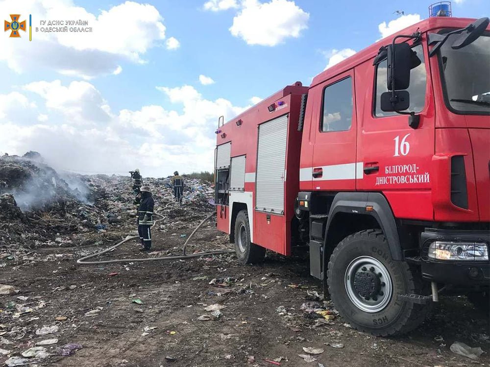Вероятно, что поджог: в Одесской области горит свалка, - ФОТО , фото-3