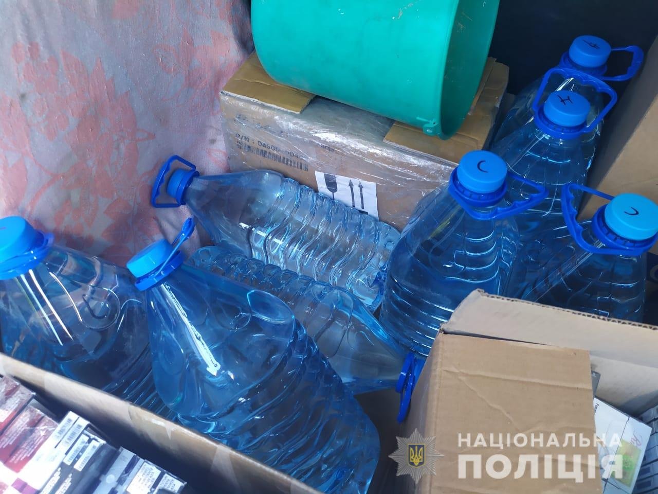В Одесской области задержали автомобиль с безакцизными сигаретами и алкоголем, - ФОТО, фото-1