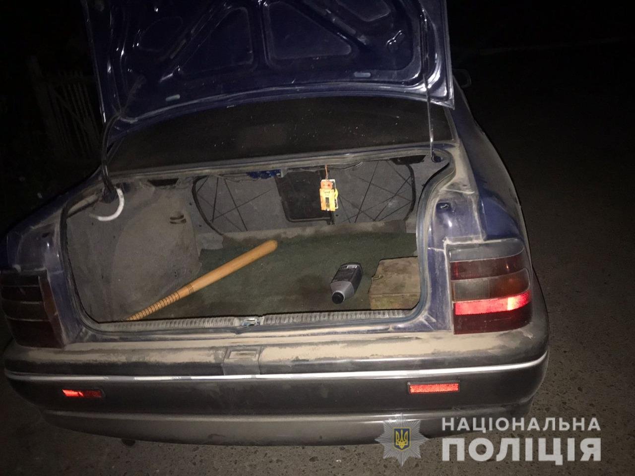 Похитили машину и требовали 3000$: в Одесской области задержали преступную группировку, - ФОТО, фото-1