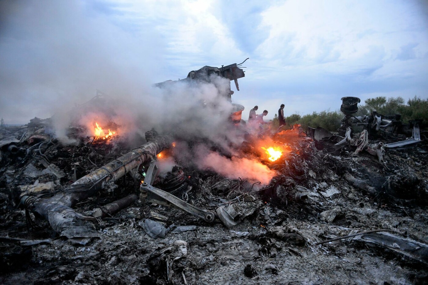 Место падения и обломки сбитого самолета Boeing 777 рейса МН17 на Донбассе, 17 июля 2014 года