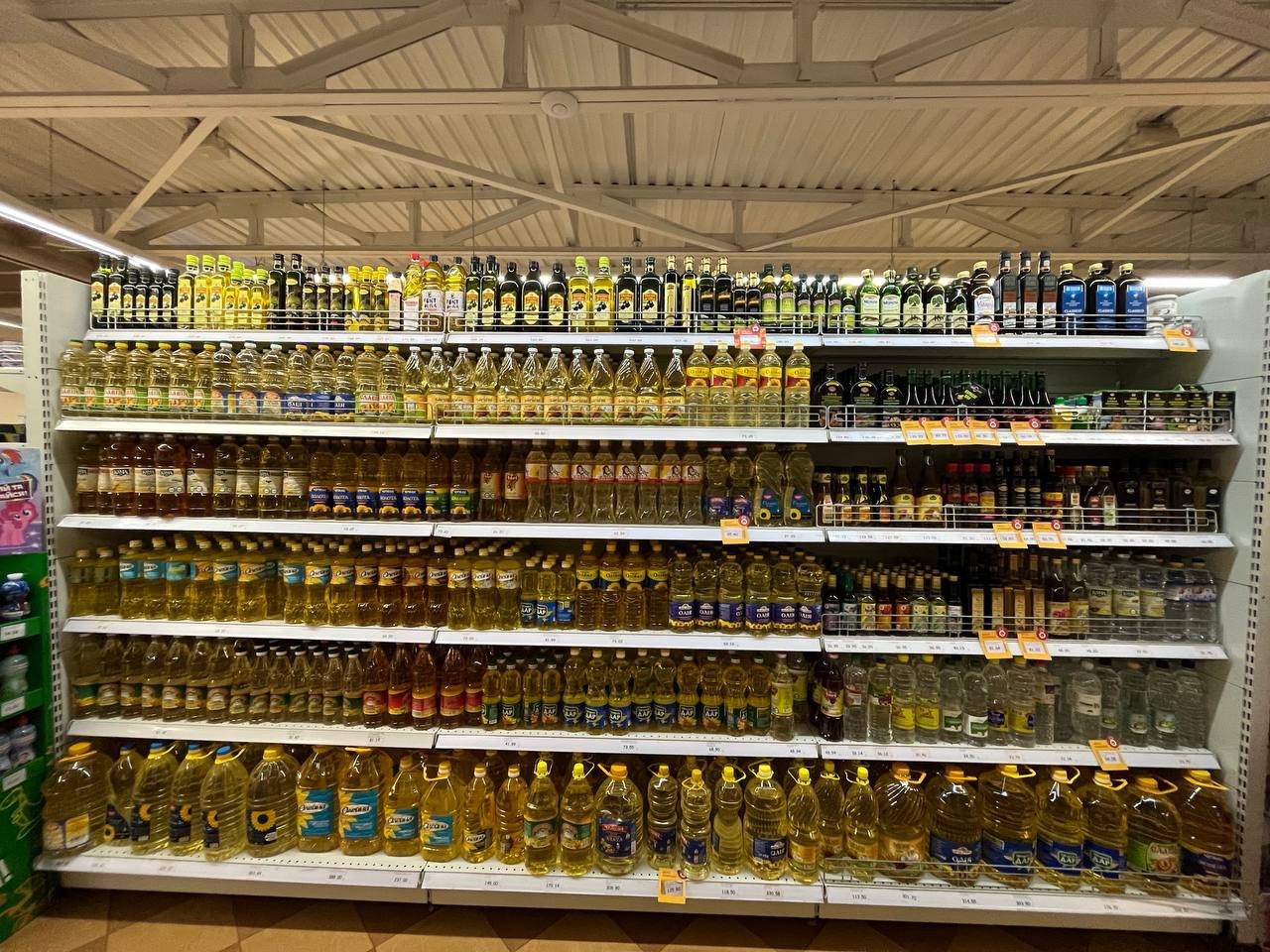 Неочікувані висновки: як змінились ціни на соняшникову та оливкову олії в Одеських супермаркетах, - ФОТО