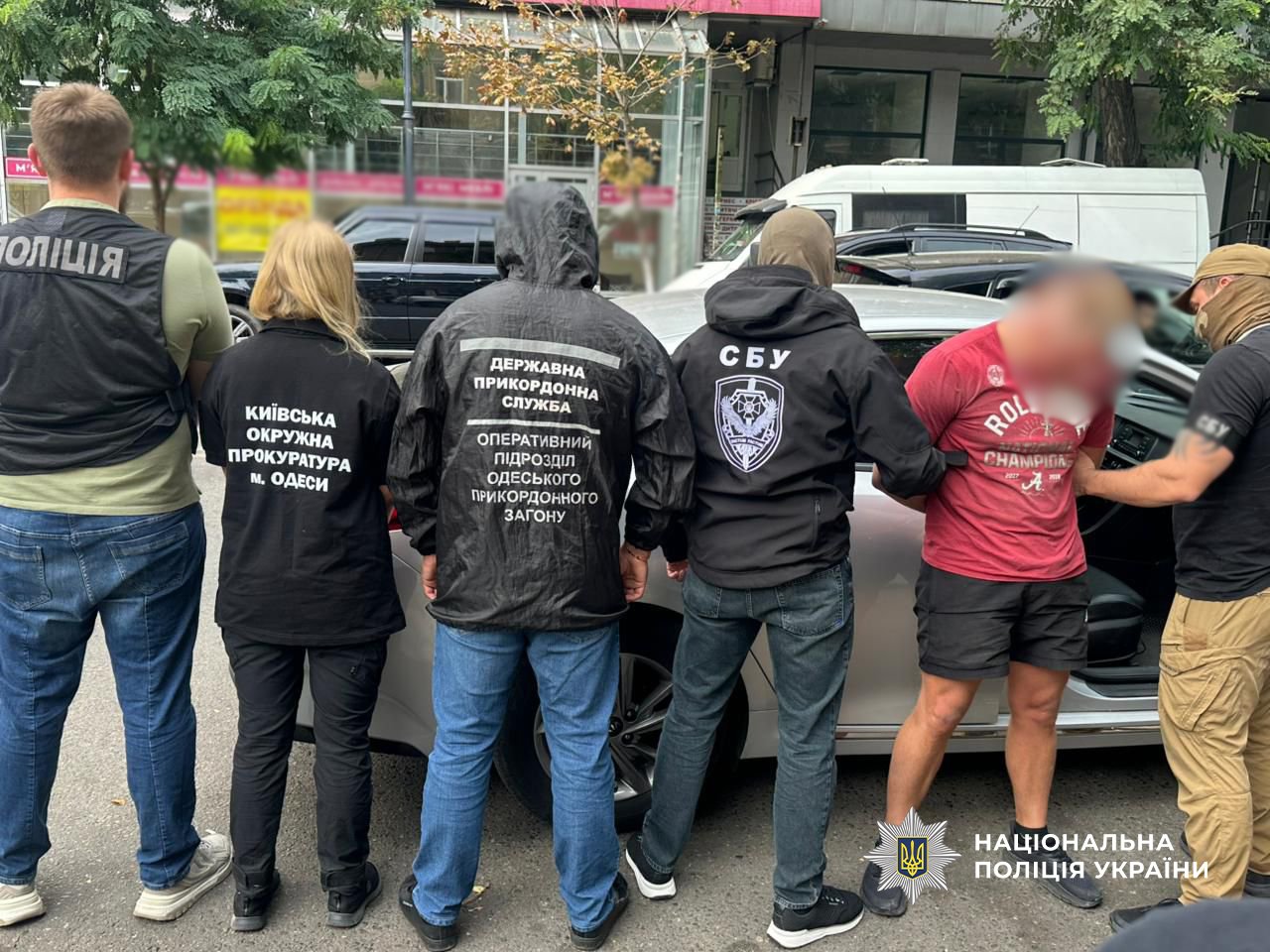 Учасники схеми