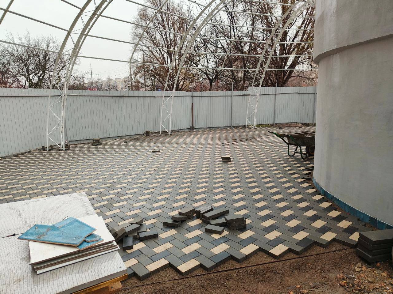 Бюветний комплекс на просп. Князя Ярослава Мудрого, 1