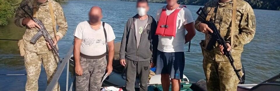 В Одесской области задержали заблудившихся рыбаков из Румынии,-ФОТО0