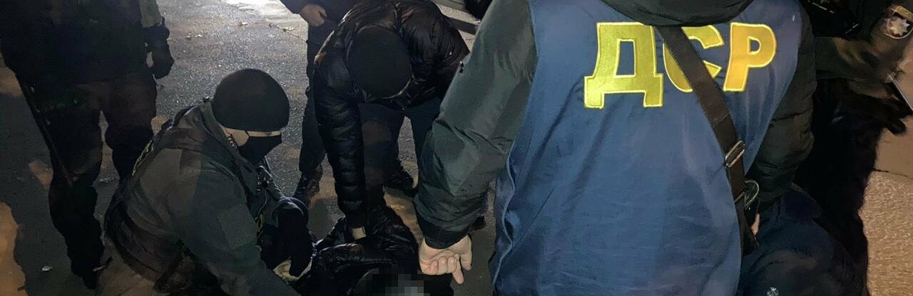 Гражданин РФ вымогал 12 тысяч долларов несуществующего долга у одессита, - ФОТО