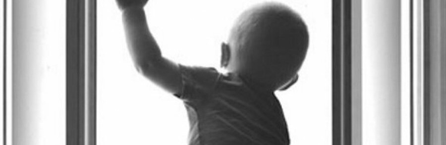 В Одессе из окна многоэтажки выпал 4-летний мальчик, ребенок погиб,- ФОТО