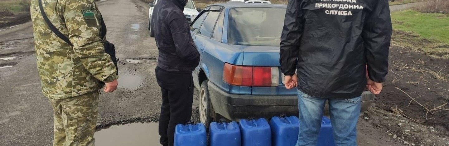 В Одесской области пограничники задержали автомобиль со ста литрами коньяка, - ФОТО