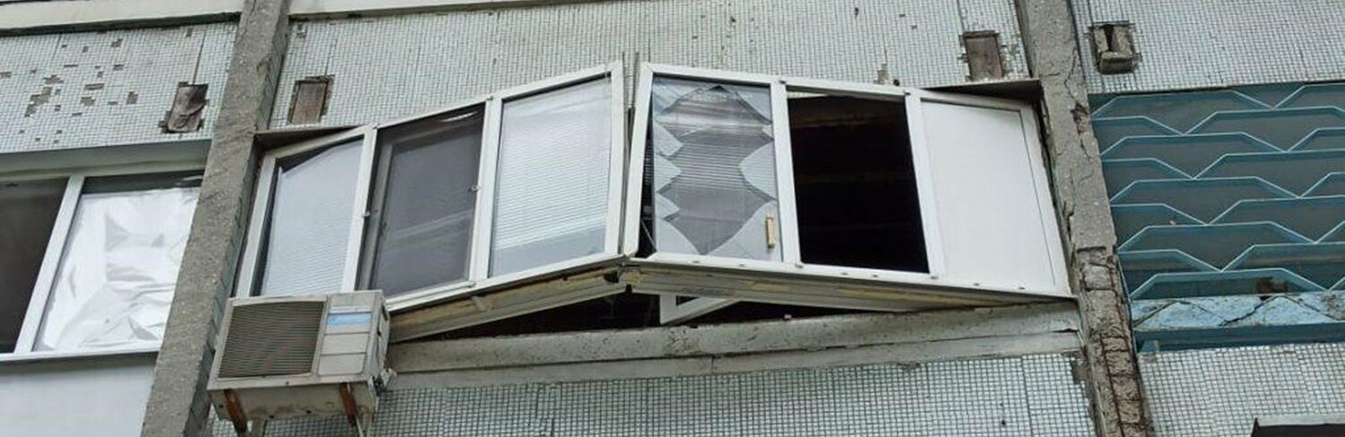В результате взрыва телевизора в одесской квартире выбило окна и начался пожар, - ФОТО