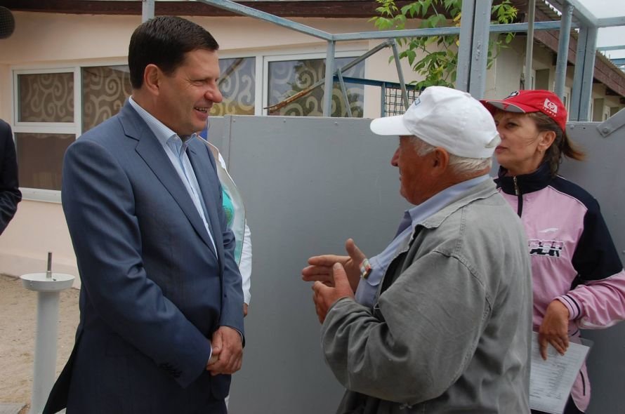 979900_267716403374969_838191473_o