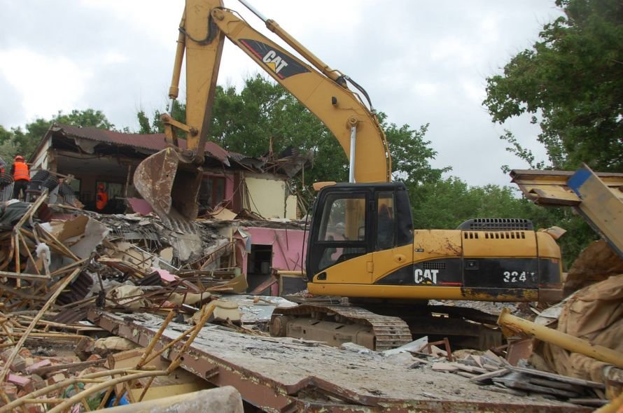 966987_267716716708271_224768909_o