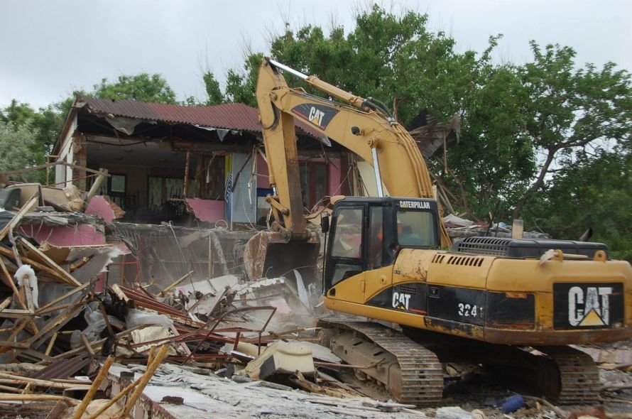 464727_267716803374929_415453071_o