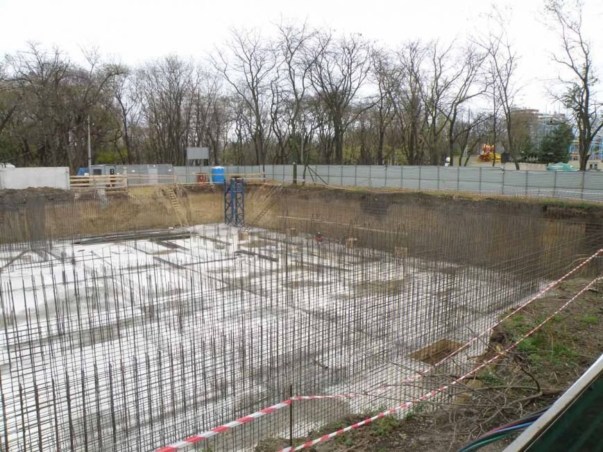 735654_178945975640020_1944122978_o