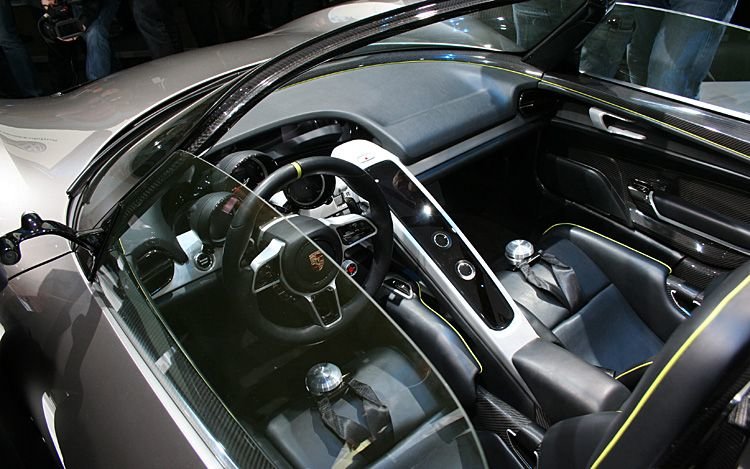 Porsche 918 Spyder Hybrid 1 Porsche 918 Spyder Hybrid 1