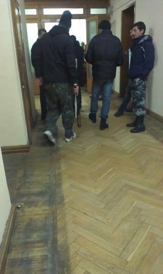 1013863_657529807643497_1191376343_n