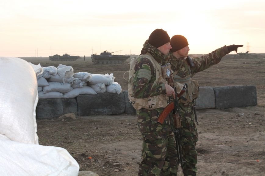 НА ЗАХИСТІ ПІВДЕННИХ РЕГІОНІВ УКРАЇНИ 4 НА ЗАХИСТІ ПІВДЕННИХ РЕГІОНІВ УКРАЇНИ 4