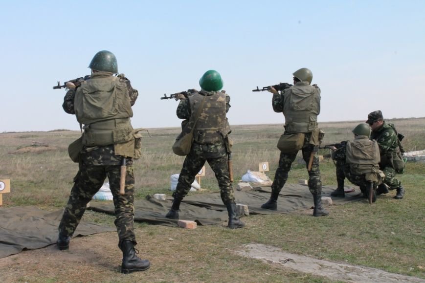 НА ЗАХИСТІ ПІВДЕННИХ РЕГІОНІВ УКРАЇНИ 16 НА ЗАХИСТІ ПІВДЕННИХ РЕГІОНІВ УКРАЇНИ 16