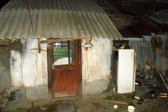 В Одесской области мужчина задушил друга нунчаками и спрятал тело в погребе (ФОТО, ВИДЕО) (фото) - фото 1 В Одесской области мужчина задушил друга нунчаками и спрятал тело в погребе (ФОТО, ВИДЕО) (фото) - фото 1