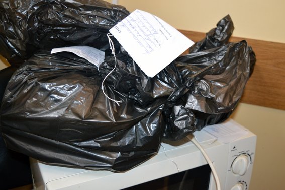 Одесские полицейские поймали подружек воровок (фото) - фото 1 Одесские полицейские поймали подружек воровок (фото) - фото 1