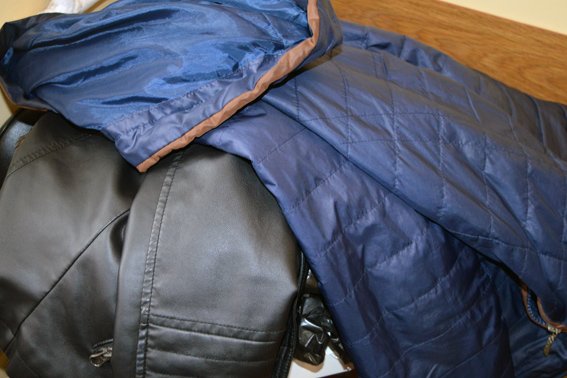 Одесские полицейские поймали подружек воровок (фото) - фото 1 Одесские полицейские поймали подружек воровок (фото) - фото 1