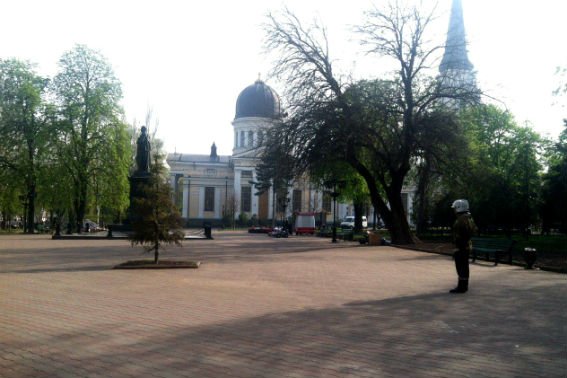 В Одессе чуть не «рванула» Соборная площадь (фото) - фото 1