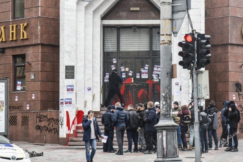 846515-ef14d63feaac244f98b329dc5d07edb8